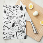 Paño De Cocina Snoopy Smile Giggle Laugh Pattern<br><div class="desc">Take a look at this super cute design featuring Snoopy fun various poses.</div>