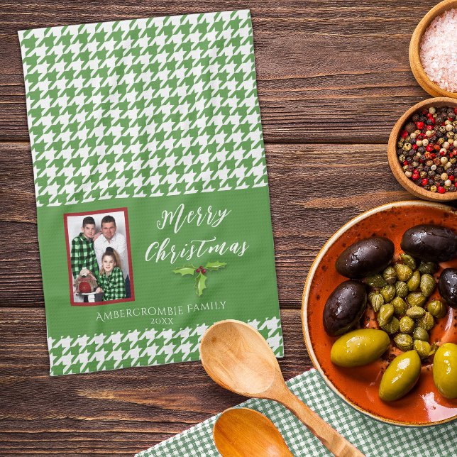 Paño De Cocina Una estrella de hundstada verde y blanca de vacaci (Wonderful Christmas kitchen towel to display during the holidays or to give as gifts.)