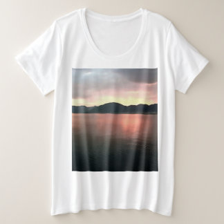 Panorama de la puesta de sol rosa y azul de Ombre
