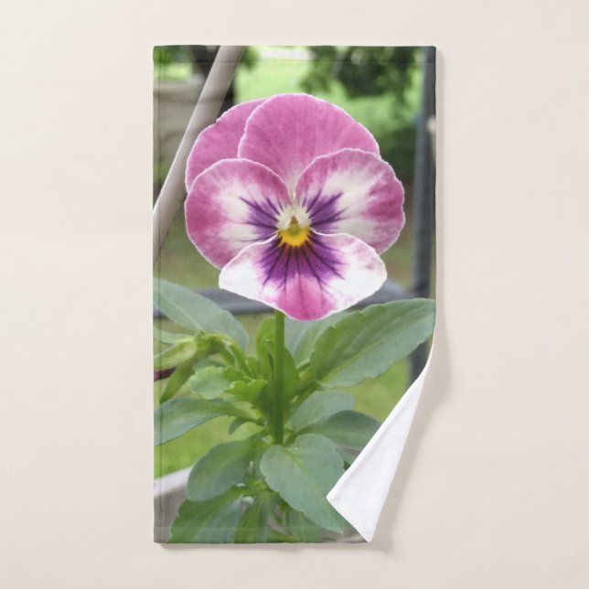 Pansy Bath Towels (Pink & Purple) (Toalla de mano)