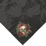 Pañuelo Calavera y Rosas | Chiffon Scarf | Negro<br><div class="desc">El pañuelo perfecto para Halloween o cualquier día en otoño. Cuenta con un cráneo con rosas muertos por un tono de cráneo tonificante. El toque final a tu Señor de la Mansión,  Drácula,  Vampiro,  Jeckyll & Hyde punk de vapor disfraz/cosplay.</div>