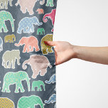 Pañuelo Elefantes Coloridos, Patrón De Elefantes, Zigzag<br><div class="desc">Siluetas de elefantes agradables,  divertidas y adorables con varios colores. Un regalo moderno y de moda,  perfecto para el amante de los elefantes en su vida.</div>