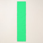 Pañuelo Elegante color verde de neón macizo minimalista<br><div class="desc">El elegante patrón minimalista de color verde de primavera neonatal es un diseño llamativo y moderno que capta la vitalidad y la energía de los tonos neones. Este tono audaz y sofisticado de primavera verde irradia frescura, lo que lo convierte en una elección perfecta para la estética contemporánea. La naturaleza...</div>