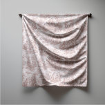Pañuelo Elegante plaza de tela de jouy de color marrón cla<br><div class="desc">Tela de jouy Scarf retro vintage de color marrón claro. Podrá realzar su armario con la elegancia intemporal de los diseños vintage de toile de jouy, inspirados en los exquisitos patrones de escenas campestres francesas. Estas sofisticadas impresiones Toile son una rabia de todos los tiempos en este momento, hermosos diseños...</div>