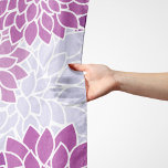 Pañuelo Flores De Dahlia, Patrón De Flores, Dahlia Morada<br><div class="desc">Elegante,  elegante y sofisticado con flores de Dahlia violeta. Un regalo moderno y de moda,  perfecto para el amante del diseño floral de su vida.</div>