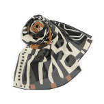 Pañuelo Hermosa y elegante tela de barro de origen african<br><div class="desc">Sumérjase en la cultura y el estilo con nuestra elegante y elegante bufanda de tela de barro africana. Esta impresionante bufanda, elaborada con tejidos de alta calidad, presenta intrincados patrones inspirados en los tradicionales diseños africanos de tela de barro. Su versátil diseño lo convierte en perfecto para cualquier ocasión, ya...</div>
