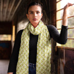 Pañuelo Holly And Berries WinPattern Scarf<br><div class="desc">Bienvenidos a la temporada festiva con un toque de elegancia usando esta bufanda con estampado de bayas y azulejos. El entorno verde y fresco está salpicado con los símbolos tradicionales de la alegría del invierno, lo que ofrece una forma elegante de mantenerse cálido y animado durante toda la temporada de...</div>