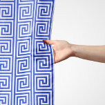Pañuelo Patrón azul de las cuadradas de la clave del meand<br><div class="desc">Decoración griega elegante,  elegante y sofisticada de color azul y blanco. Un regalo moderno y de moda,  perfecto para el amante del Mediterráneo en su vida.</div>