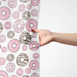 Pañuelo Patrón De Donuts, Donuts Rosados, Donuts Blancos<br><div class="desc">Patrón lindo,  divertido y adorable con donuts rosados y blancos. Regalo moderno y moderno,  perfecto para el amante de los donut en tu vida.</div>