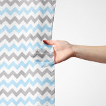 Pañuelo Patrón Zigzag, patrón Chevron, azul, gris<br><div class="desc">Elegante,  elegante y sofisticado zigzag (chevron) de color azul,  gris y blanco. Regalo moderno y moderno,  perfecto para el amante del zigzag en tu vida.</div>