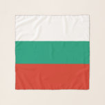 Pañuelo Scarf cuadrado con bandera de Bulgaria<br><div class="desc">Eleva tu juego de accesorios con nuestro elegante pañuelo cuadrado con la bandera de Bulgaria! Este impresionante pañuelo cuadrado no es solamente un accesorio de moda sino también una celebración del legado búlgaro. El diseño vibrante de la bandera que se exhibe de manera destacada en la tela hace que sea...</div>