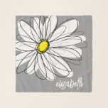 Pañuelo Whimsical Daisy - gris - nombre de guión moderno<br><div class="desc">Un dibujo zen y caprichoso de una margarita. Las líneas modernas son a mano, con pétalos blancos y un centro amarillo para la flor. El fondo es un gris pastel suave y el nombre es un guión de moda en blanco. Puede agregar un nombre, un monograma u otro texto personalizado....</div>