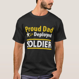 Papá orgulloso de encargo de una camisa desplegada