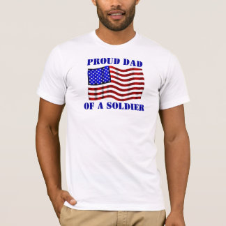 Papá orgulloso de una camiseta del soldado