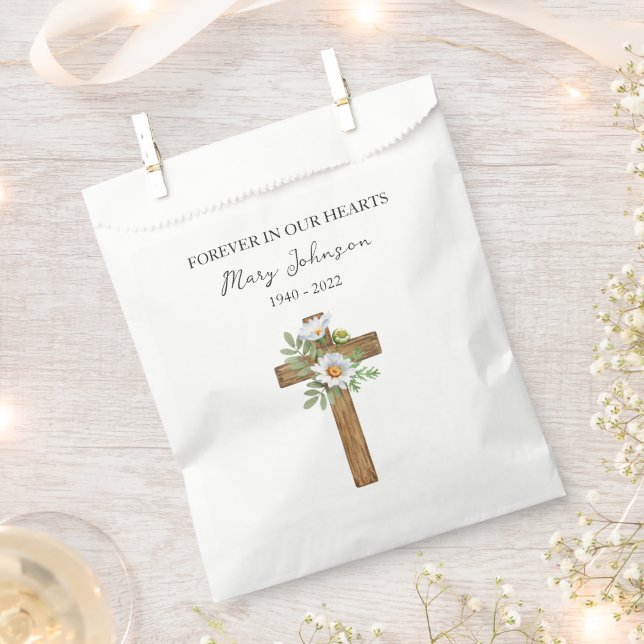 Papel Bolsa de recuerdo funeral de Daisy Cross (Cortado)