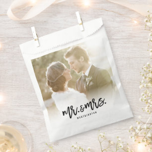 Papel Bolsa de regalo de boda con caligrafía de Mr & Mrs