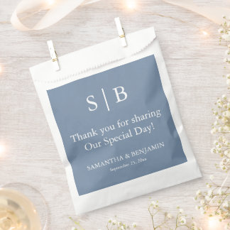 Papel Bolsa de regalo de boda con monograma azul clásico
