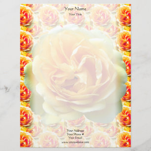 Papel con membrete de la floración del rosa