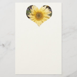 Papel con membrete del corazón del girasol