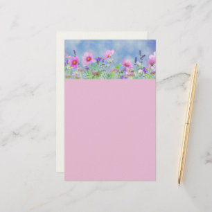 Papel de carta con flores rosadas y azules