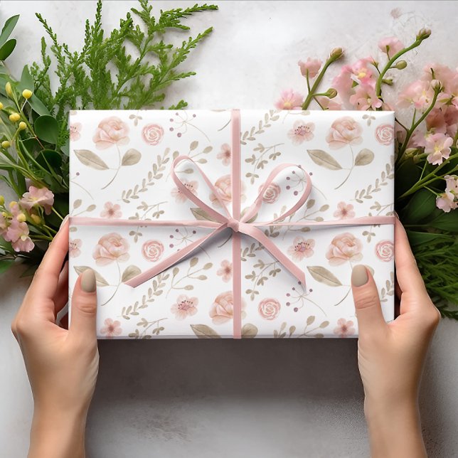 Papel de envolver floral rosa claro hojas planas j (Celebrate someone special with these watercolor blush floral wrapping paper sheets! )