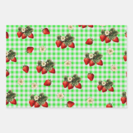Papel de envolver fresas sobre cuadros verdes