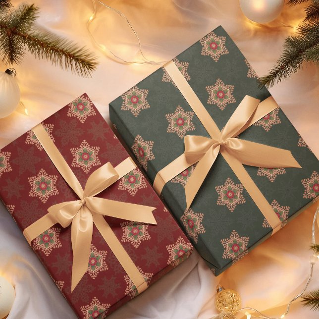 Papel de envolvimiento de estrella holly 2 piezas  (Holly Star Wrapping Paper)