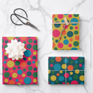 Papel de envolvimiento de puntos de polka de cumpl