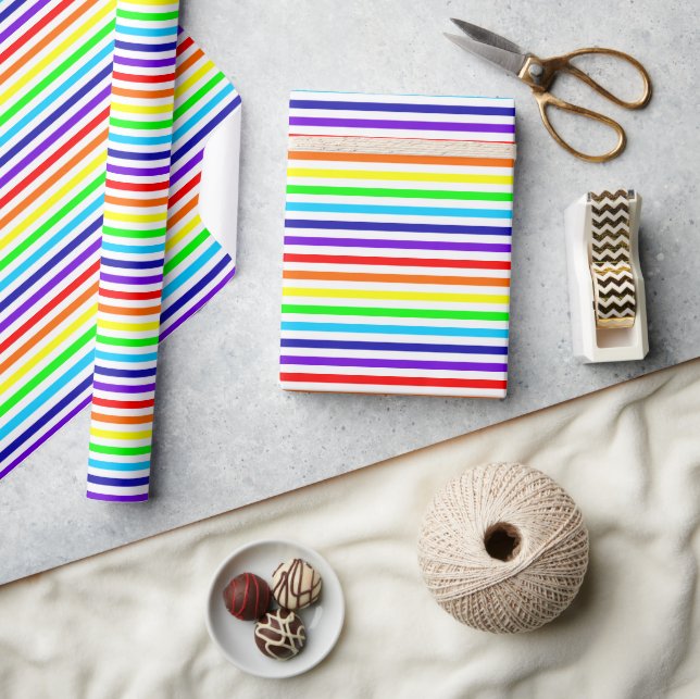 Papel de envolvimiento de tiras de arcoiris blanca (Artesanía)