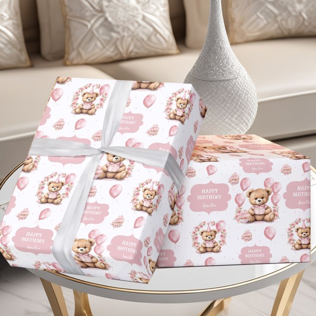 Papel de envolvimiento del nombre de cumpleaños 1  (Cute Bear Pink 1st Birthday Name Wrapping Paper)