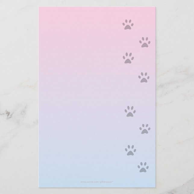 Papel de escribir con huellas del gato (Anverso)