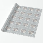 Papel De Regalo Abrigo del marido de la foto del aniversario de<br><div class="desc">Papel de embalaje del aniversario de boda en tonos grises claros del platino. Personalice este papel del aniversario con su propio año de la foto y del aniversario. Lee actualmente a mis años gloriosos del aniversario 70 felices fabulosos del platino del marido. El efecto líquido hermoso del platino en una...</div>