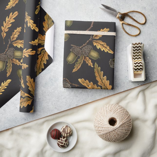 Papel De Regalo Acorns y hojas de roble sobre negro (Artesanía)