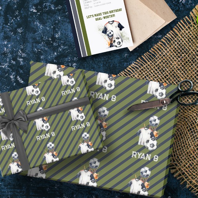 Papel De Regalo Ajuste de regalo del tema del fútbol personalizabl (Green Blue Striped Soccer Birthday Party Wrapping Paper)
