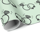 Papel De Regalo Anillos clásicos Boda Diseño Luz Verde Sin Marea<br><div class="desc">"Clásicos Anillos Bodas Diseño Papel de Envoltura Verde Claro sin Marea" presenta anillos de boda entrelazados,  simbolizando la unidad y el compromiso,  ideal para envolver ducha de novia o regalos de boda con un toque romántico.</div>