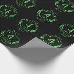 Papel De Regalo Aniversario tradicional de los bodas de EE.UU.: 4<br><div class="desc">Un diseño para celebrar cuatro años de matrimonio. Este diseño tiene un diseño de laurel de color verde (el color tradicional de este aniversario) sobre un fondo negro. Fruta / flores es el regalo tradicional es Estados Unidos para esta ocasión. El texto dice fruta/flores por 4 años de aniversario. Un...</div>