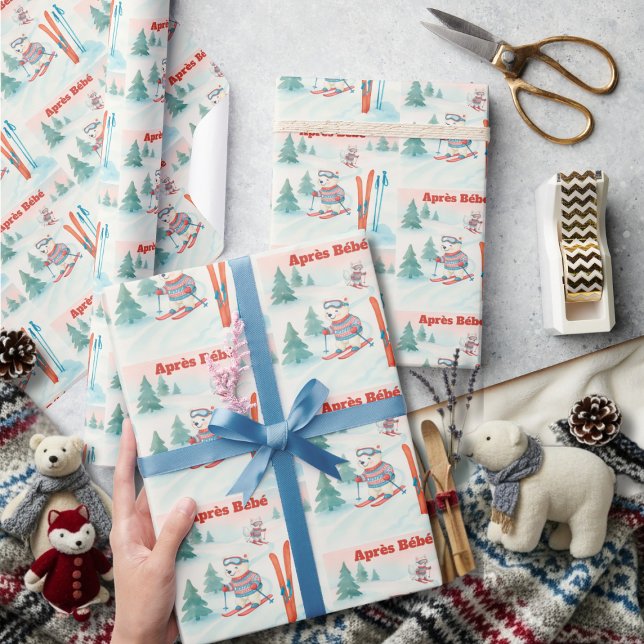 Papel De Regalo Après Bébé  Oso Polar y Zorro Ártico Esquí (Après Bébé Polar Bear & Arctic Fox Skiing Wrapping Paper)