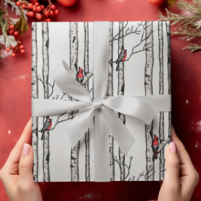 Papel De Regalo Árboles de aves modernos y aves cardinales rojas (Modern Hand Drawn Red Cardinals Perched on Birch Tree Branches on a Soft Gray Background.)
