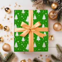 Árboles de Navidad con estrellas de bombillas y co