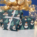 Papel De Regalo Árboles de Navidad Snowmen Navidades verdes<br><div class="desc">Presentamos nuestro Libro de Envoltura de Navidades Super Cute Snowy Wonderland, diseñado para dar vida a la magia de la temporada navideña. Este moderno papel de envoltura cuenta con un precioso fondo de Navidades verdes, lo que crea el escenario para una encantadora escena invernal. Adorando este contexto festivo, hay adorables...</div>