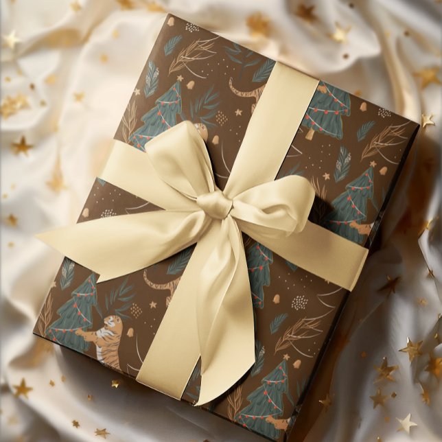 Papel De Regalo Árboles de Navidad y tigres patrón fondo marrón (Subido por el creador)