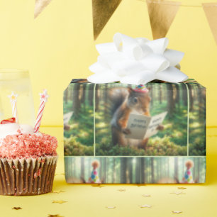 Papel De Regalo Ardilla leyendo una tarjeta de cumpleaños