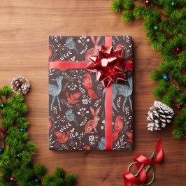 Papel De Regalo Aves rojas, ciervos, conejos en Navidades marrones