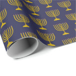 Papel De Regalo Azul oscuro elegante | Hanukkah | MENORAH<br><div class="desc">Elegante MENORAH azul oscuro de medianoche envuelto de papel,  que se muestra con una falsa menorah de oro en un patrón de baldosas. Se trata de un diseño minimalista,  sencillo y elegante,  especialmente apto para el Giftwrap Hanukkah.</div>