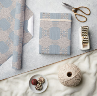 Papel De Regalo Azurévia Lace – Azul Polvo y Encaje Geométrico