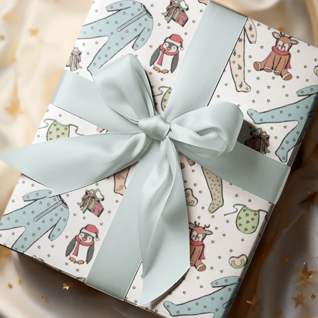 Papel De Regalo Baby Shower de Navidades de invierno neutrales en  (Cute Gender Neutral Christmas Pattern for Baby. Hand-Drawn Winter Pajamas, Stuffed Animals and more!)