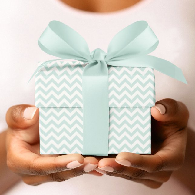 Papel De Regalo Baby Shower de tiras de chevron blanco (Cute Mint and White Chevron Stripes Pattern for Baby. Elegant Pastel Mint & White Zigzag Lines.)