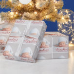 Papel De Regalo Babys First Christmas Photo<br><div class="desc">Añade un toque especial a tus regalos de vacaciones con el papel de envoltura de regalo de la primera Navidad de Babys. Personaliza con tu foto de bebé y tu nombre en tipografía de escritura roja.</div>
