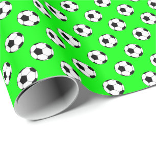Papel De Regalo Balones de fútbol negro y blanco sobre fondo verde