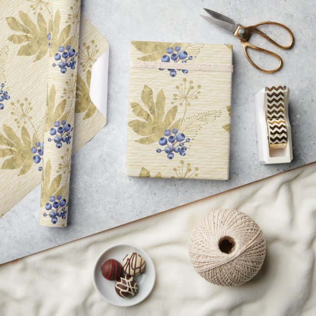 Papel De Regalo Bayas Moradas y Hojas Doradas Sobre Amarillo Pálid (Artesanía)